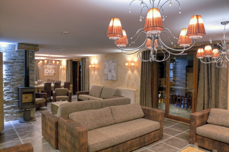 5-PLATINIUM-Types-Appartement-12-14pers-sejour