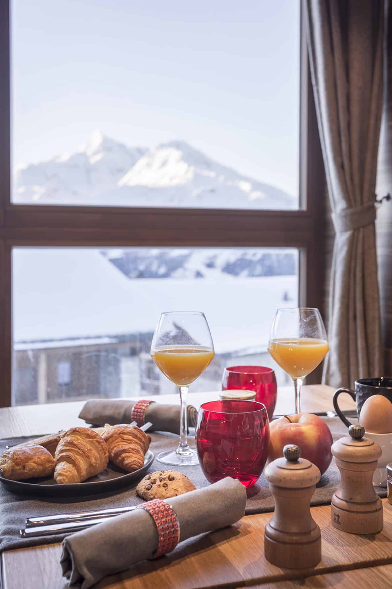 Petit déjeuner au restaurant l'Alpagio de l'hôtel Alparena**** & Spa 
